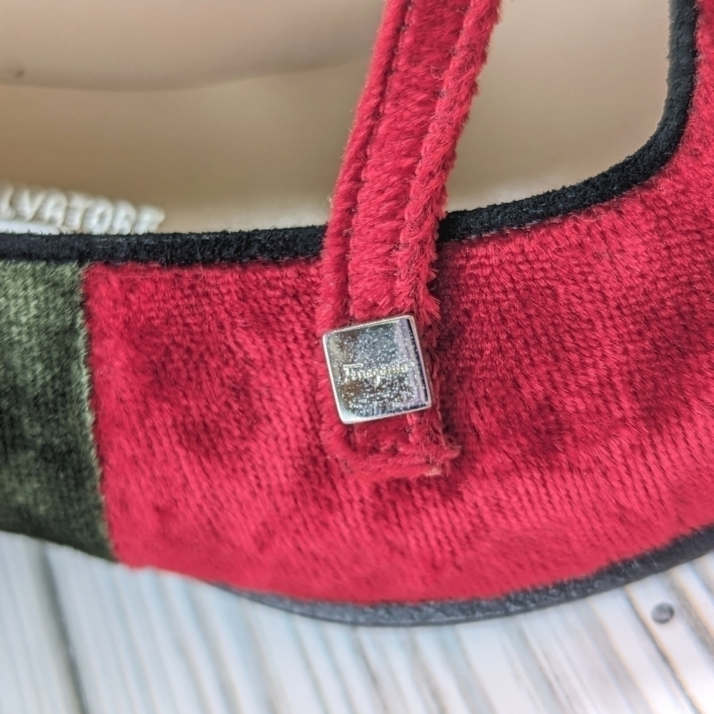 Salvatore Ferragamo Mary Jane Kitten Heels in Velvet Colorblock Size 7.5 - Picture 6 of 16